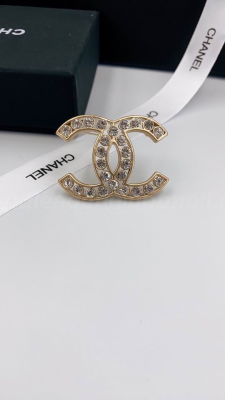 Chanel Brooch 368